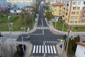 DROGOWA INWESTYCJA POWIATU GOSTYNIŃSKIEGO ZAKOŃCZONA – ULICA DMOWSKIEGO GOTOWA DLA MIESZKAŃCÓW